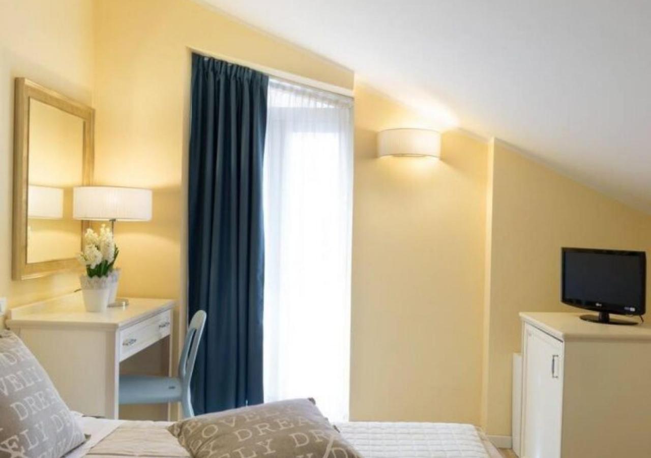 Beyou Hotel Villa Rosa Riccione Luaran gambar
