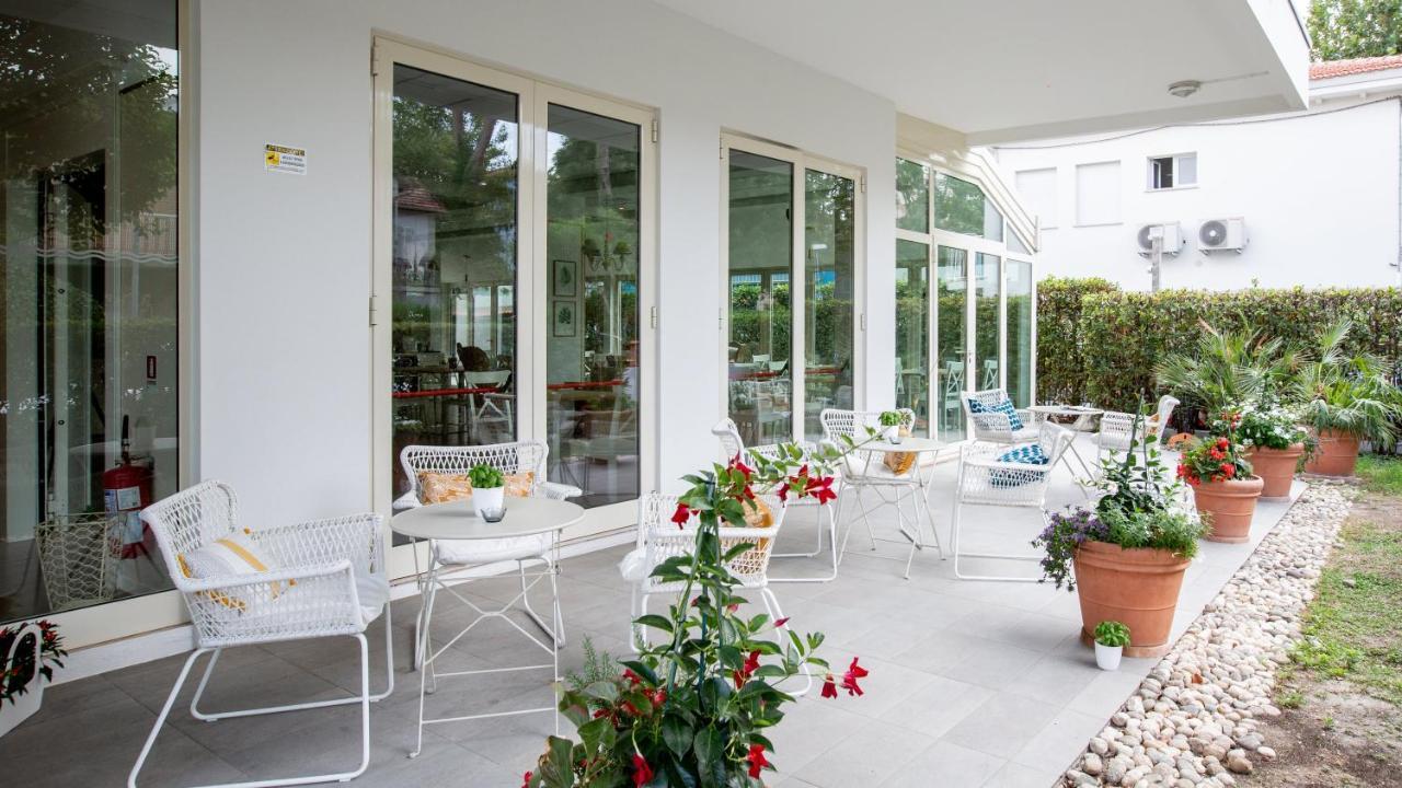Beyou Hotel Villa Rosa Riccione Luaran gambar