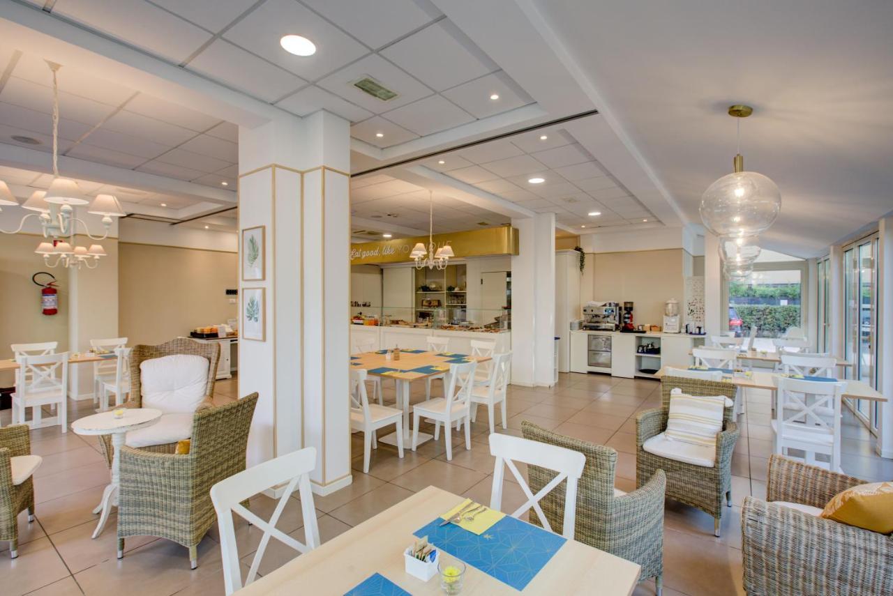 Beyou Hotel Villa Rosa Riccione Luaran gambar