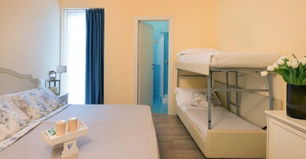 Beyou Hotel Villa Rosa Riccione Luaran gambar