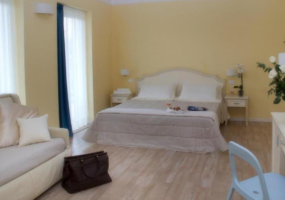 Beyou Hotel Villa Rosa Riccione Luaran gambar
